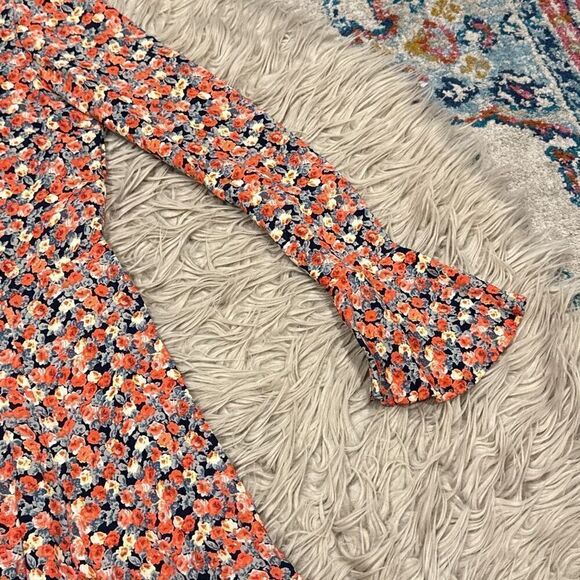 Reformation floral dress size small - Picture 3 of 7